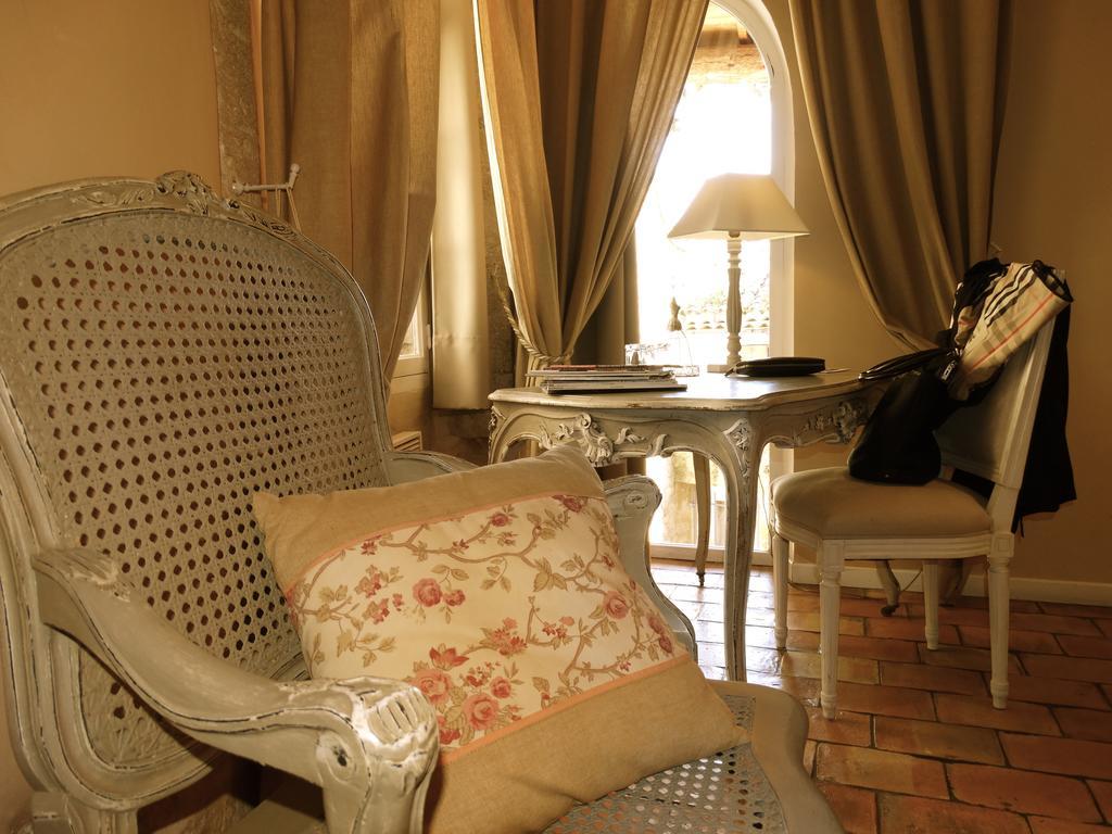 Un Patio En Luberon Bed & Breakfast Ansouis Oda fotoğraf