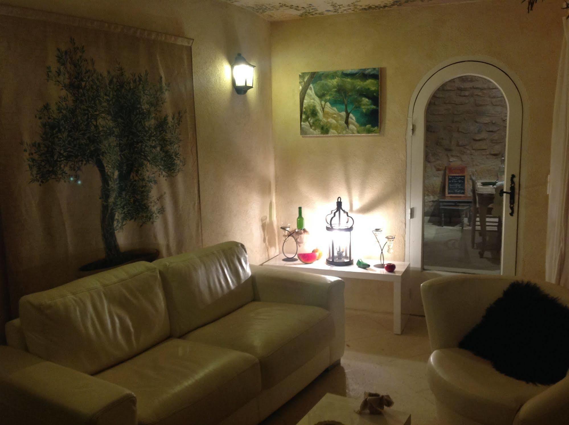 Un Patio En Luberon Bed & Breakfast Ansouis Dış mekan fotoğraf